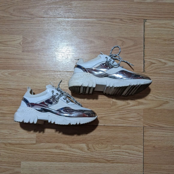 Marina Rinaldi Sneakers 38 US 7.5 White Silver Y2K...